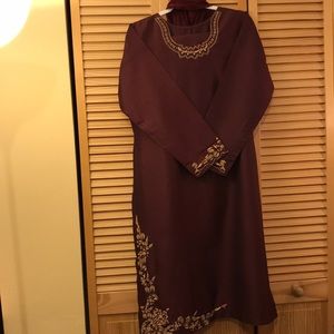 Indian/Pakistani Traditional Shalwar Kameez